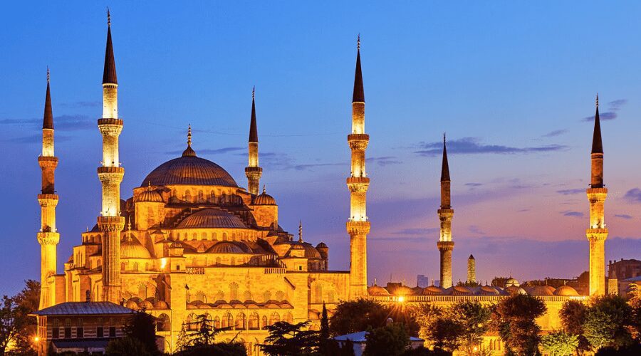 Istanbul escorted tour with private professional tour guide