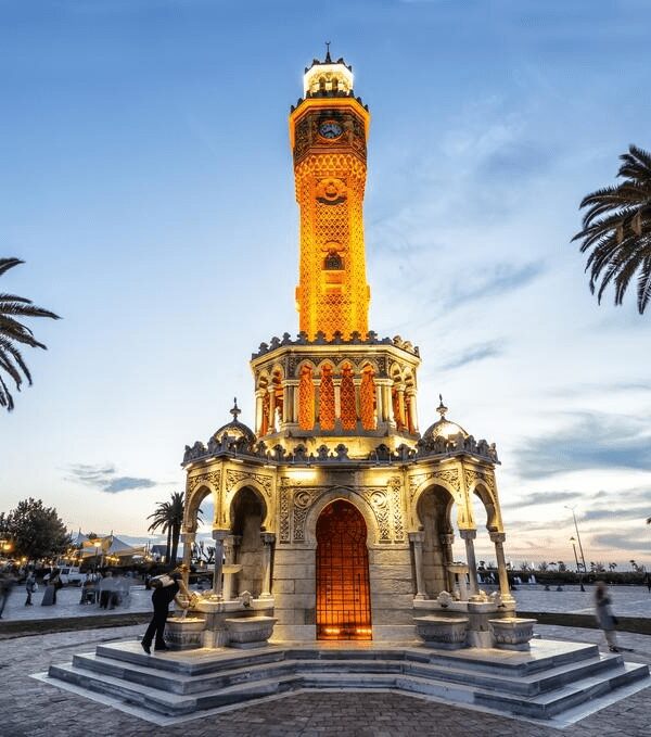 Izmir Escorted tours - Izmir Clock tower